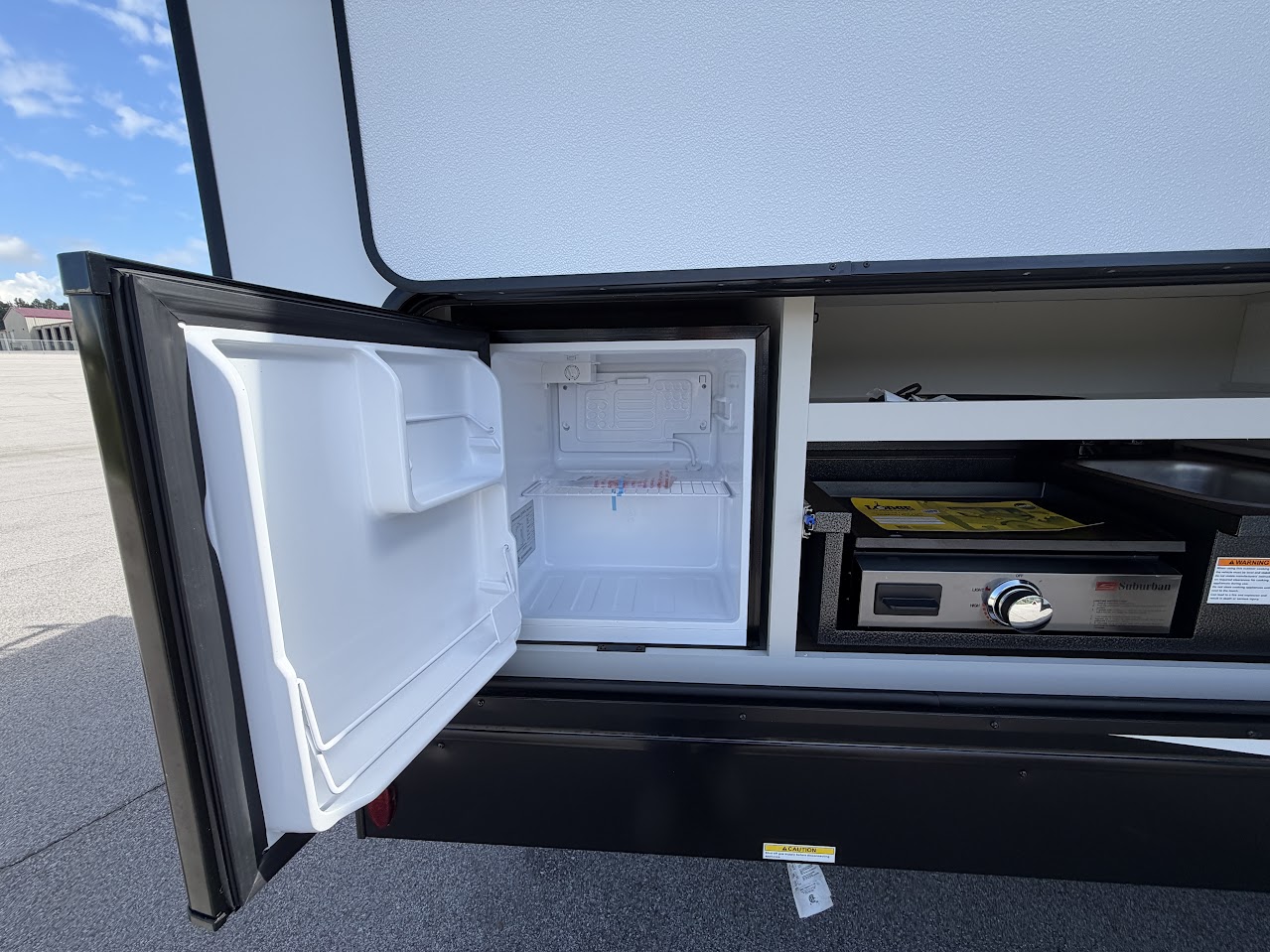 2027 VENTURE RV SPORTTREK 343VIB - Image 10