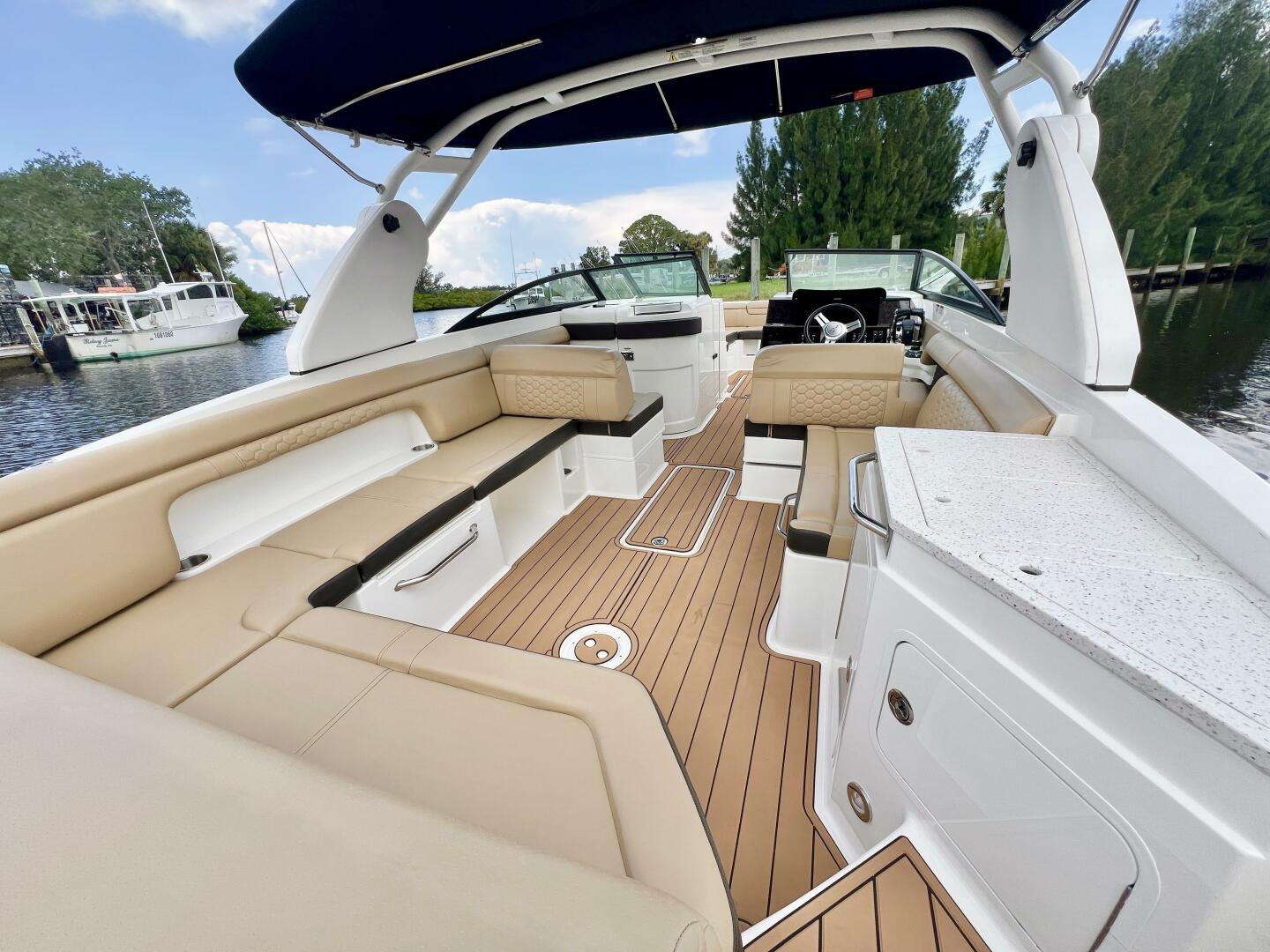 2019 Sea Ray SDX 290 OB - Image 30