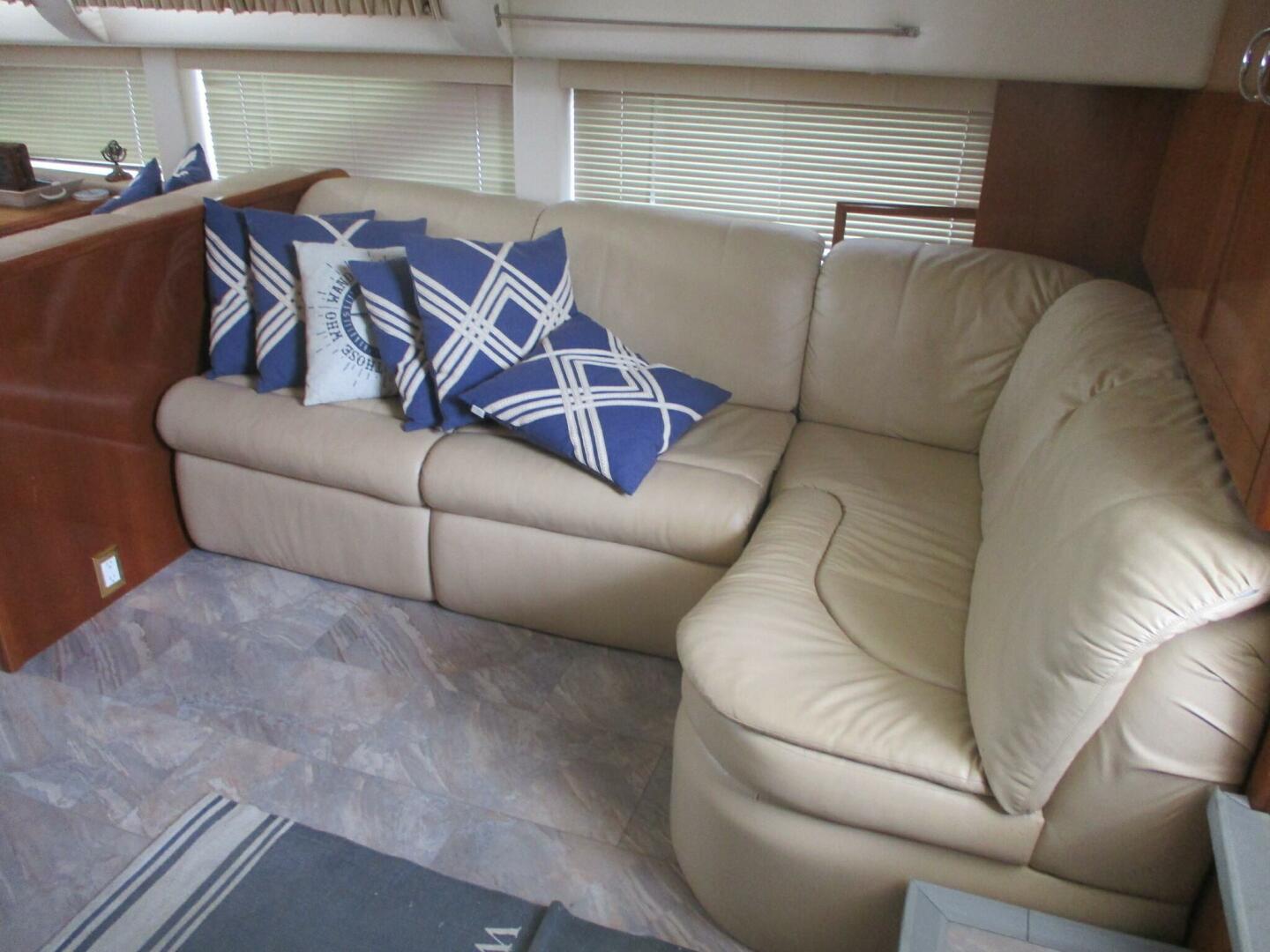 2006 Carver - Image 46