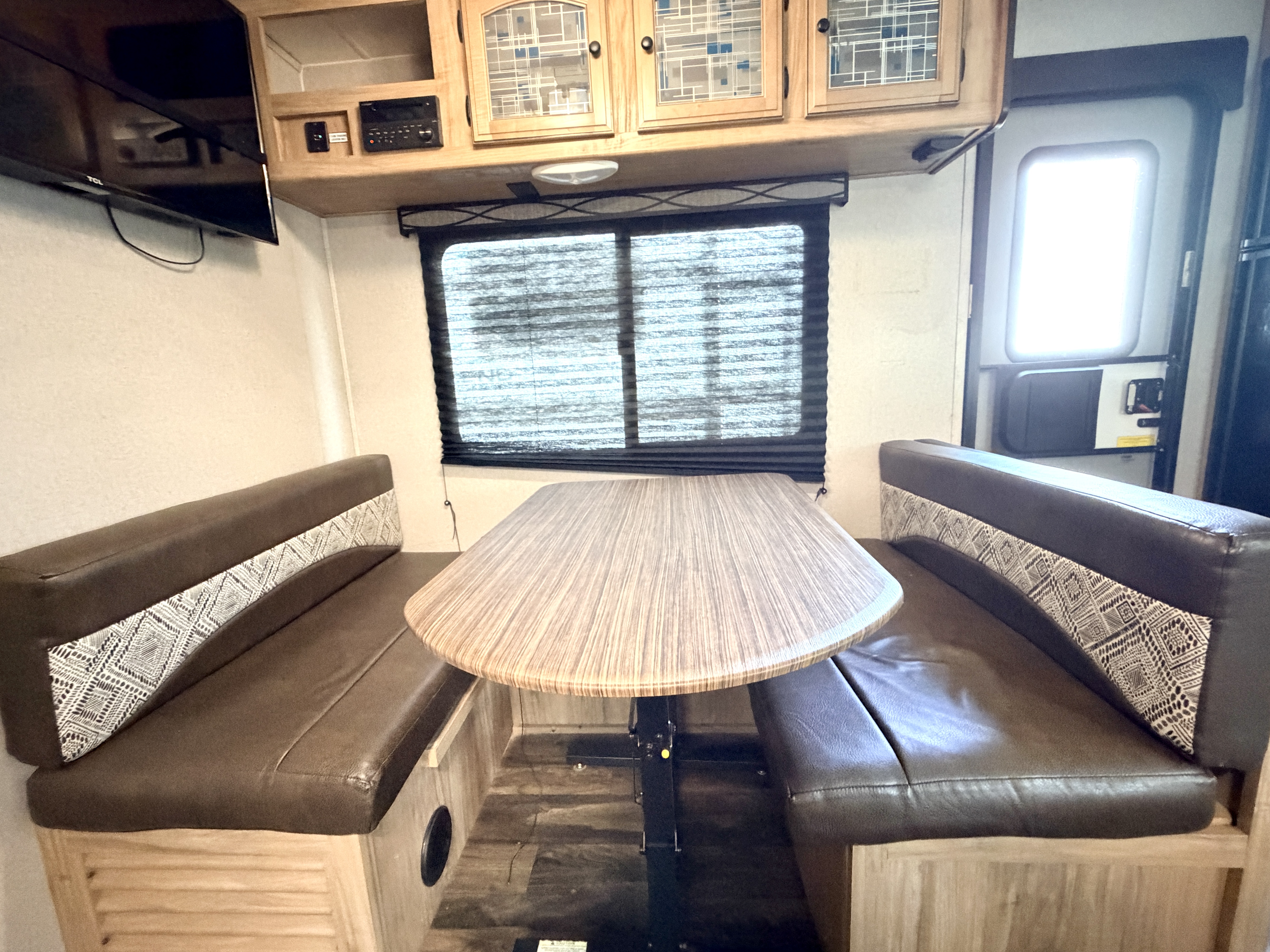 2019 Coachmen Freedom Express Ultra Lite 246RKS - Image 13