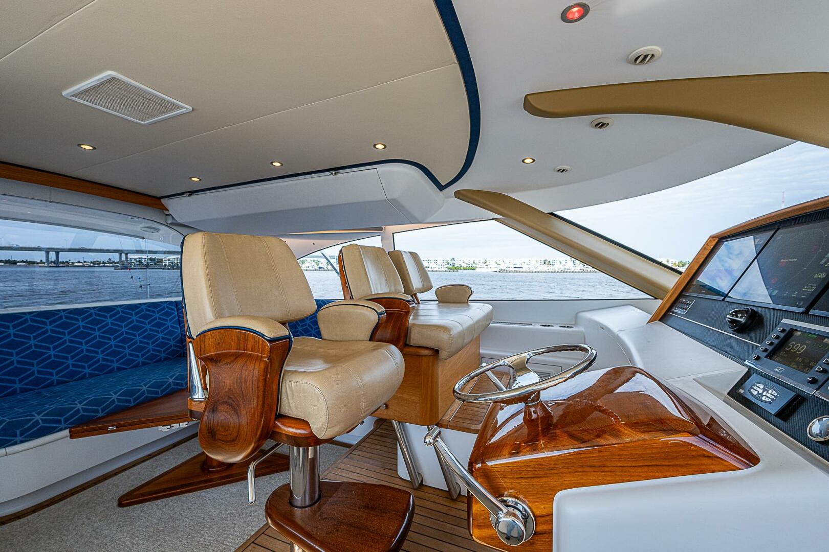 2017 F&S Cusotm Express Sportfish - Image 37