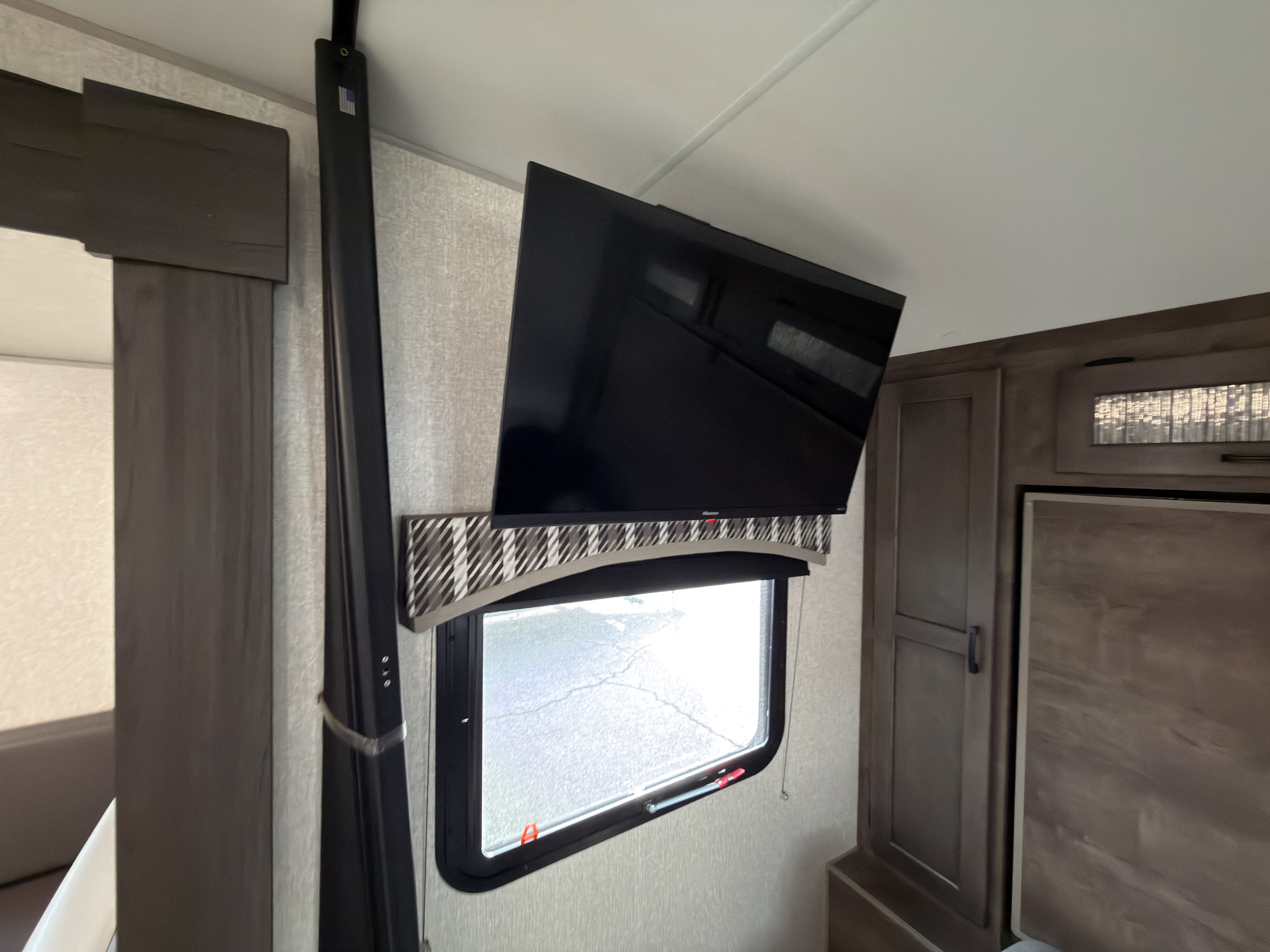 2022 Venture RV Sonic SN220VRB - Image 12