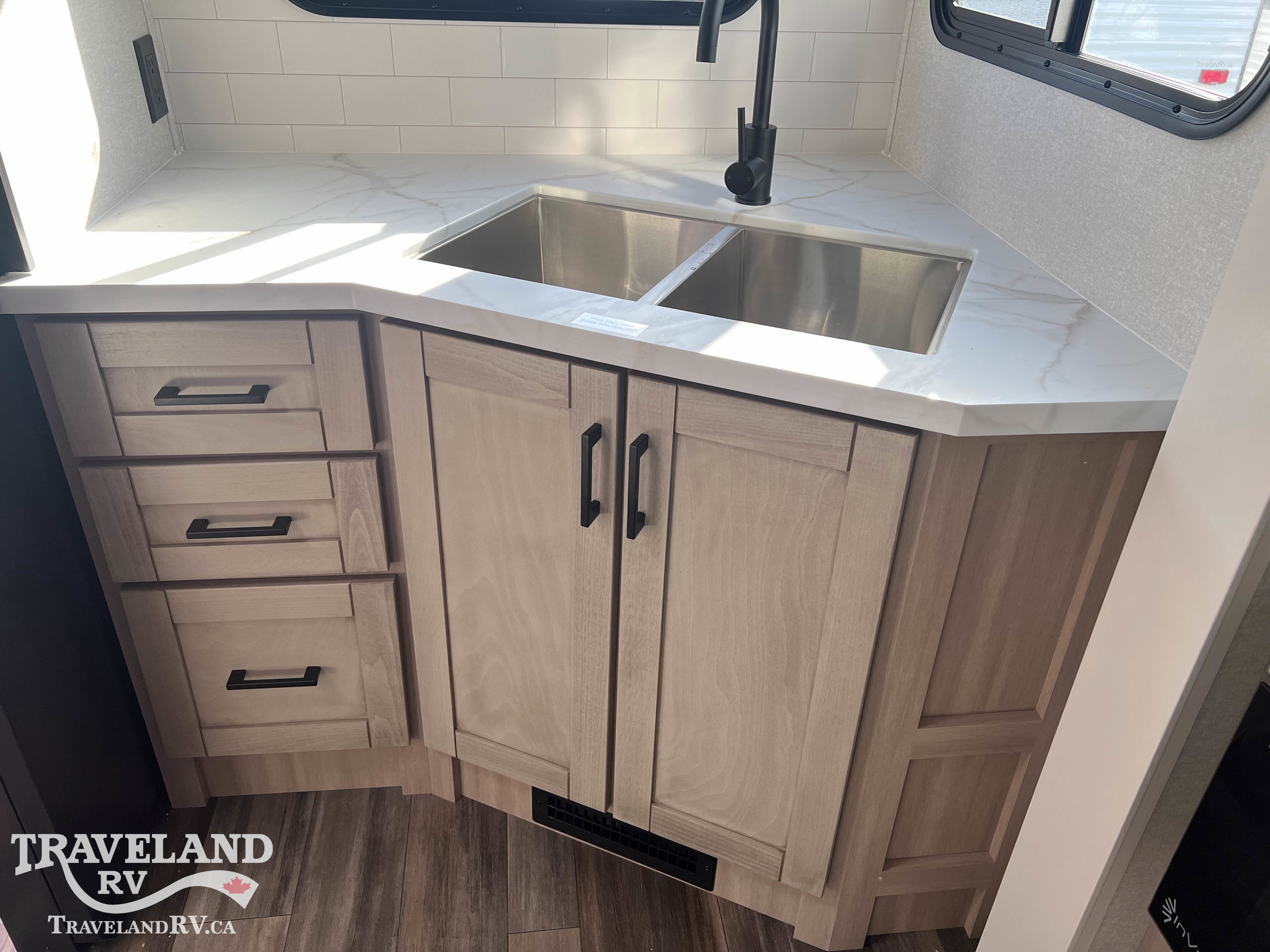 2026 Highland Ridge Range Lite 211RKM - Image 20