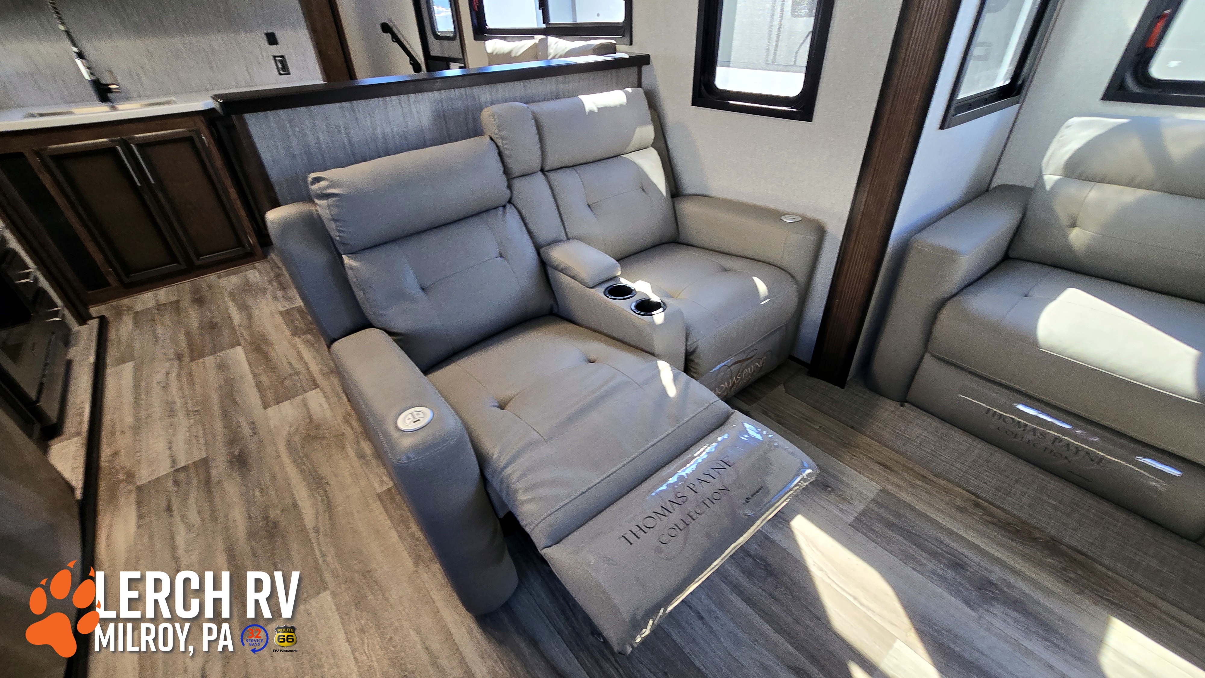 2021 KZ RV Durango D326RLT - Image 16