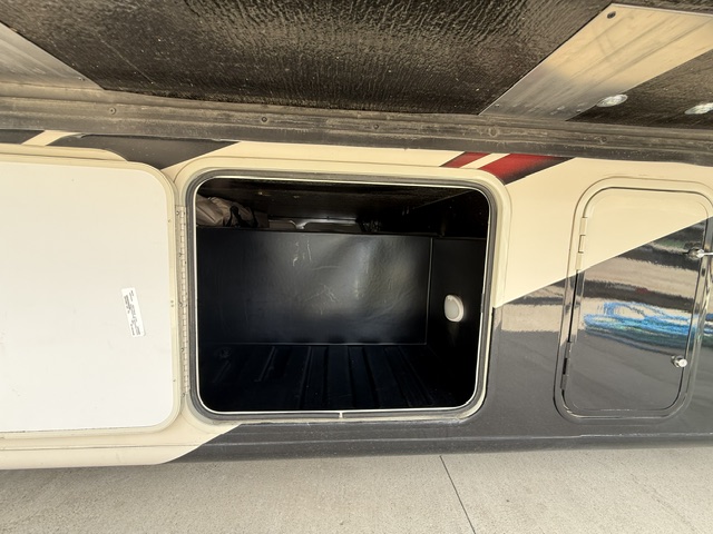 2023 Thor Motor Coach Windsport 31C - Image 14