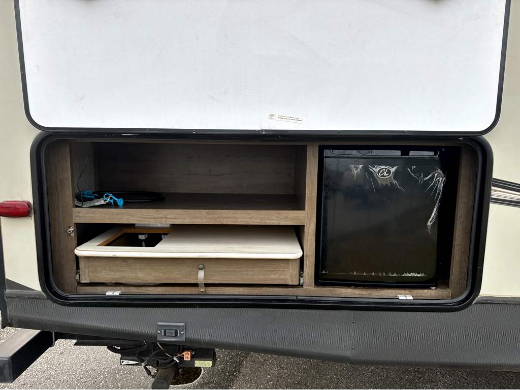 2019 DUTCHMEN COLEMAN 3015BH - Image 8