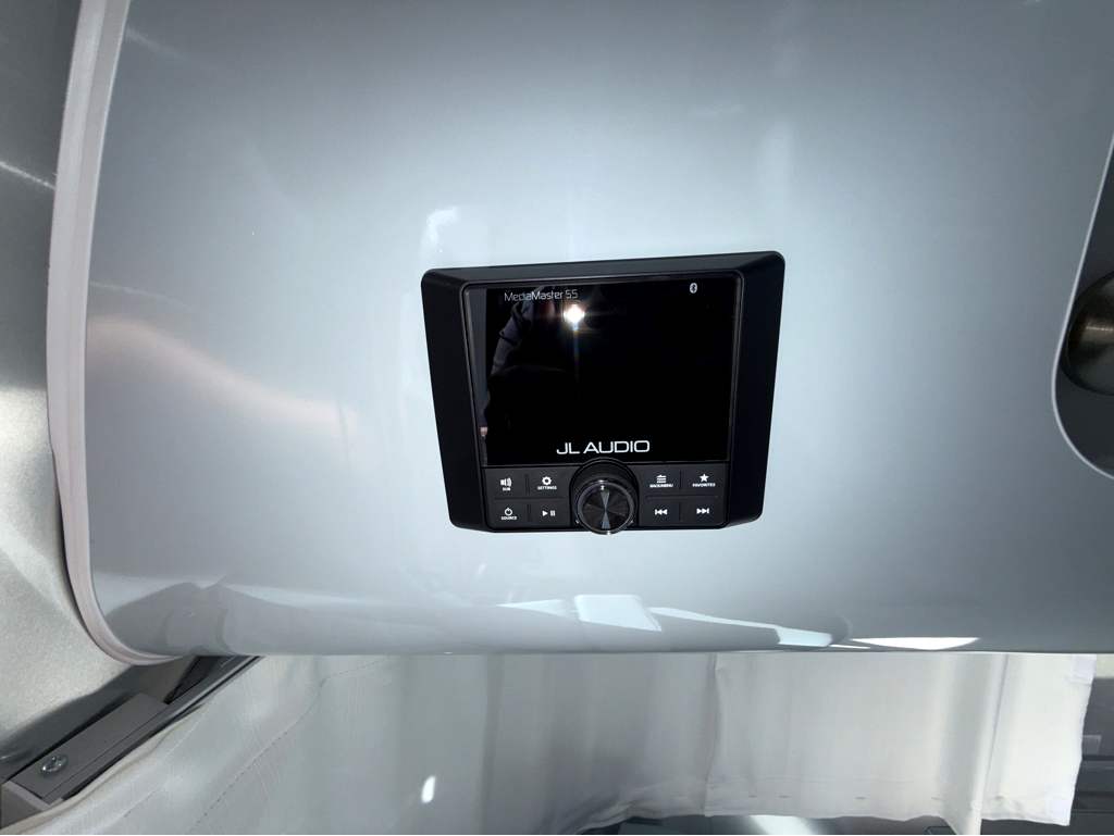 2026 AIRSTREAM INTERNATIONAL 27FBT - Image 30