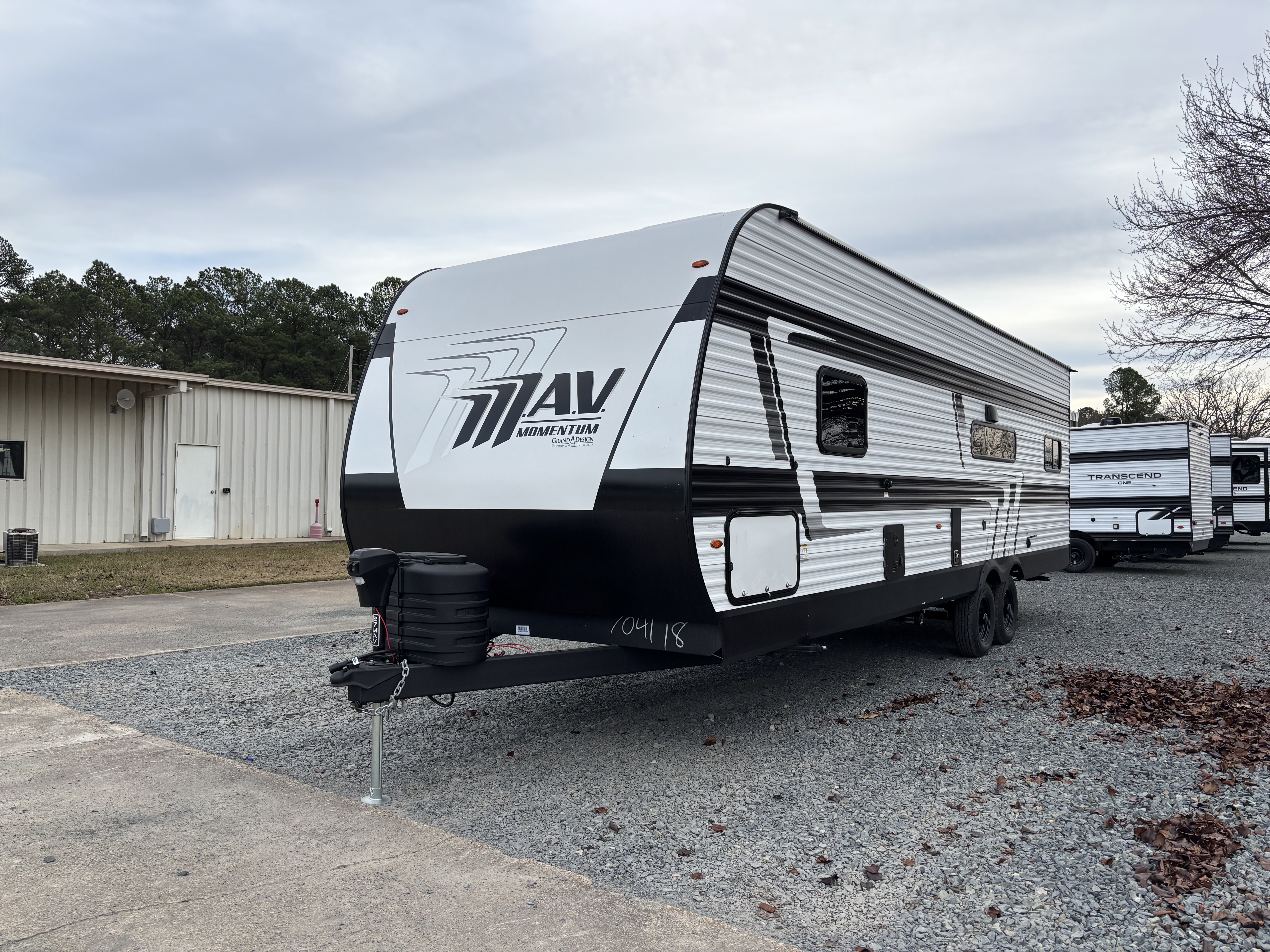 2026 Grand Design Momentum MAV 27MAV - Image 4