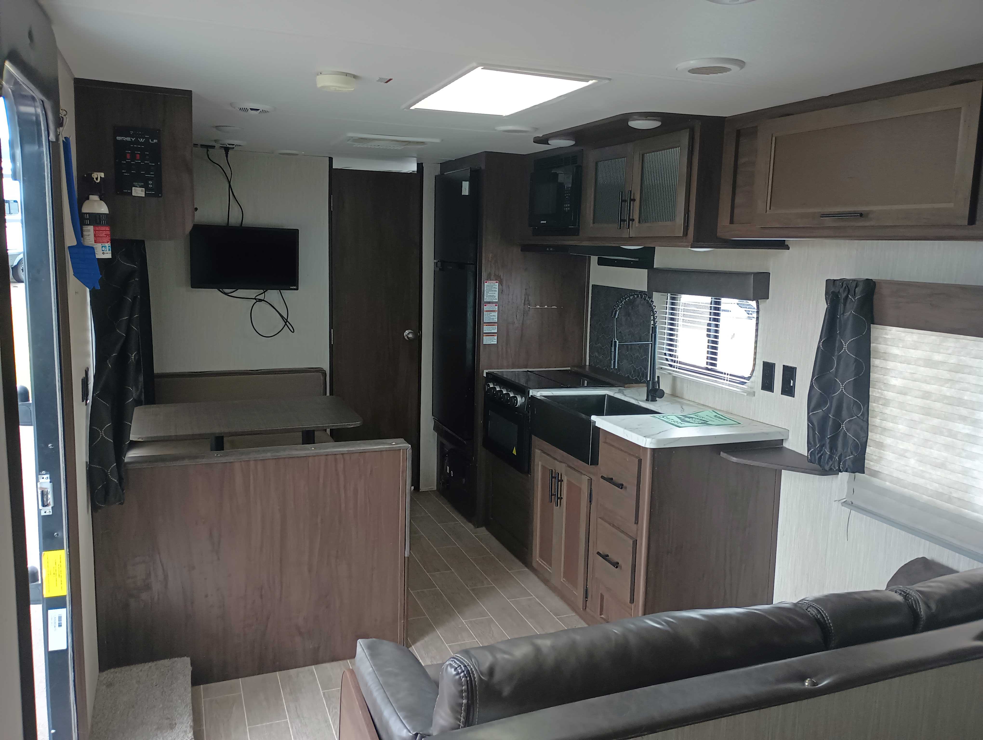 2020 Forest River Cherokee Grey Wolf 24JS - Image 16