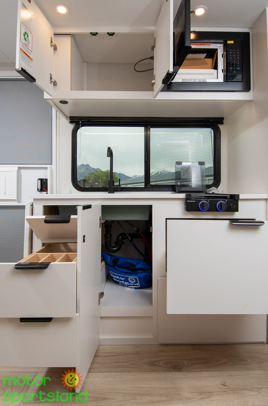 2026 Winnebago Micro Minnie 2108TB - Image 32