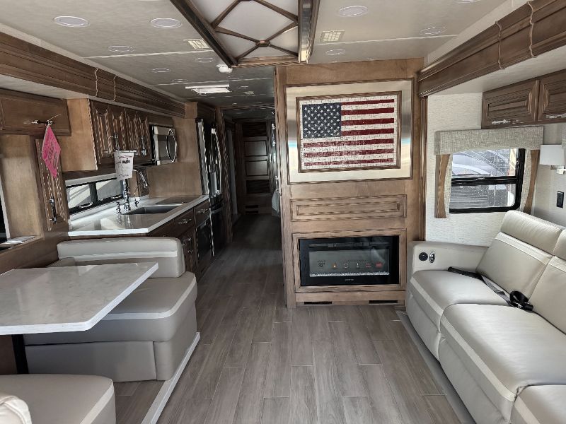 2025 Entegra Coach Anthem 37K - Image 5
