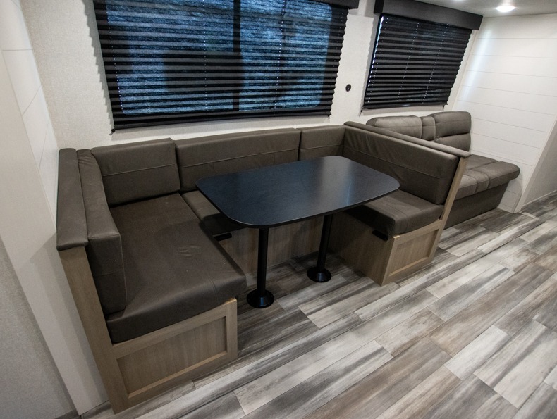 2026 Jayco Jay Flight SLX 295TBS - Image 6