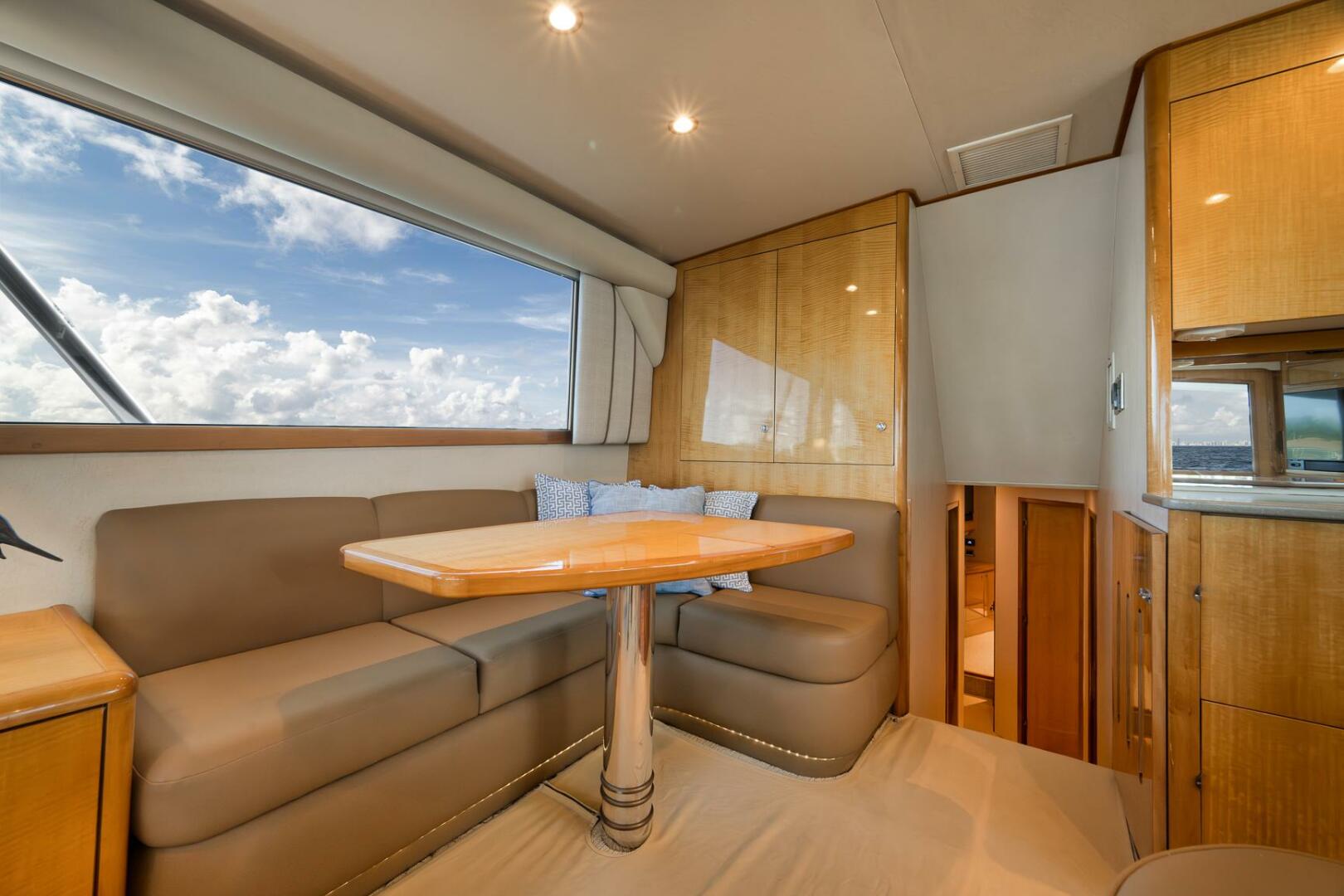 2002 Weaver 60 Convertible - Image 12