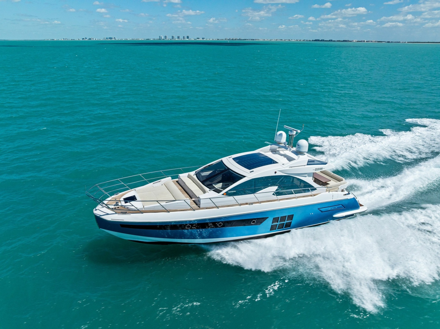 2015 Azimut 55S - Image 14