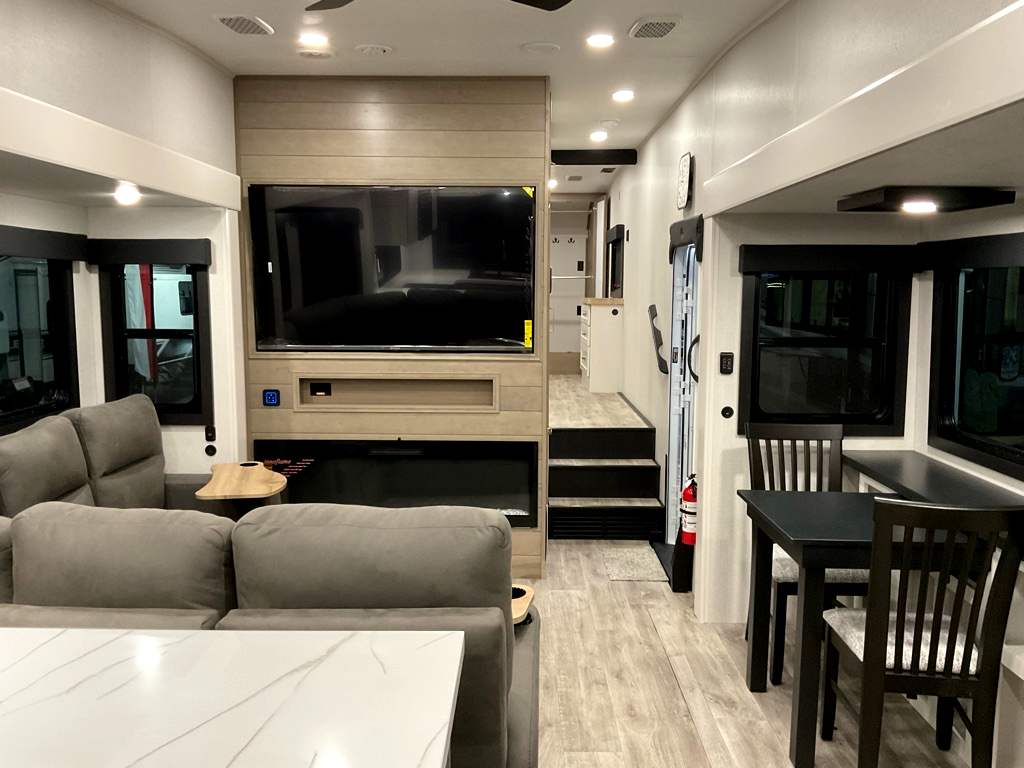 2026 JAYCO Eagle 365 UKTS - Image 14
