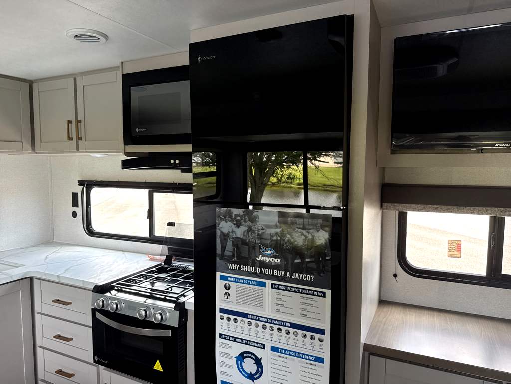 2027 JAYCO JAY FLIGHT 330TBS - Image 9