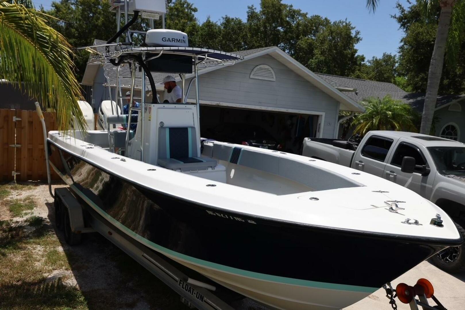 2001 Contender 27 Open - Image 15