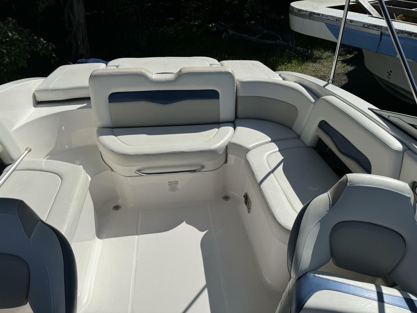 2014 Chaparral 246 SSI - Image 5