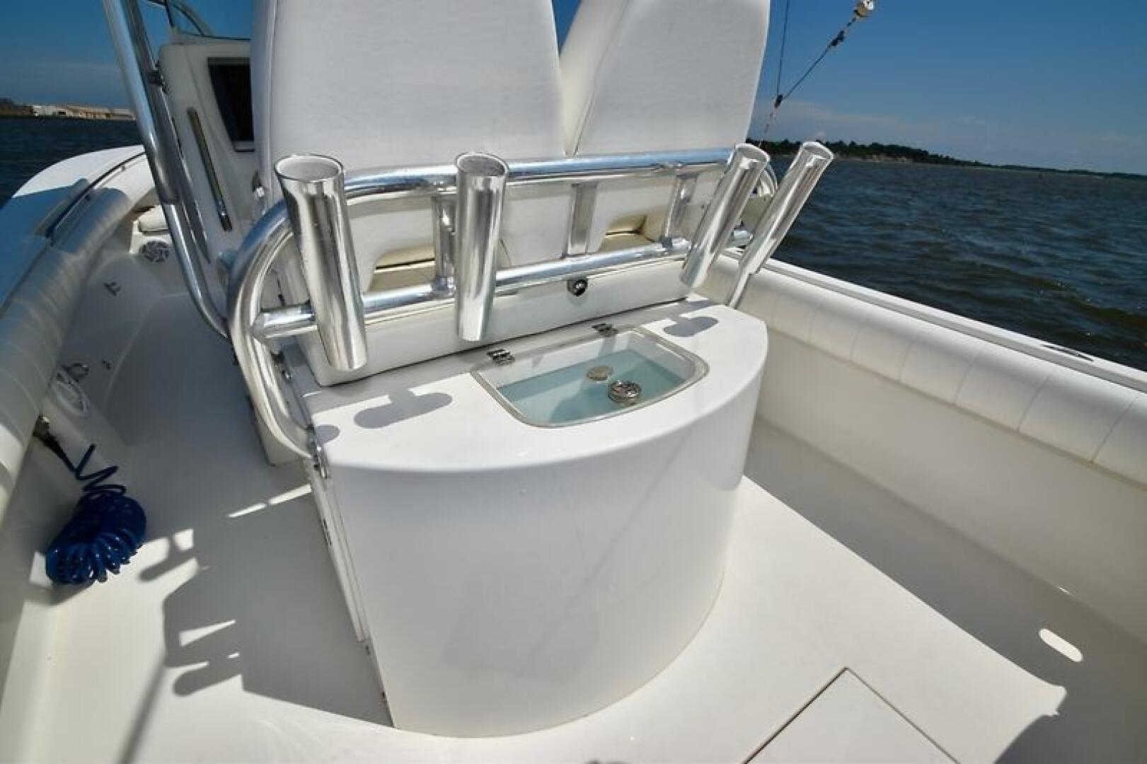2013 Regulator 28 FS w/SeaKeeper Ride - Image 21