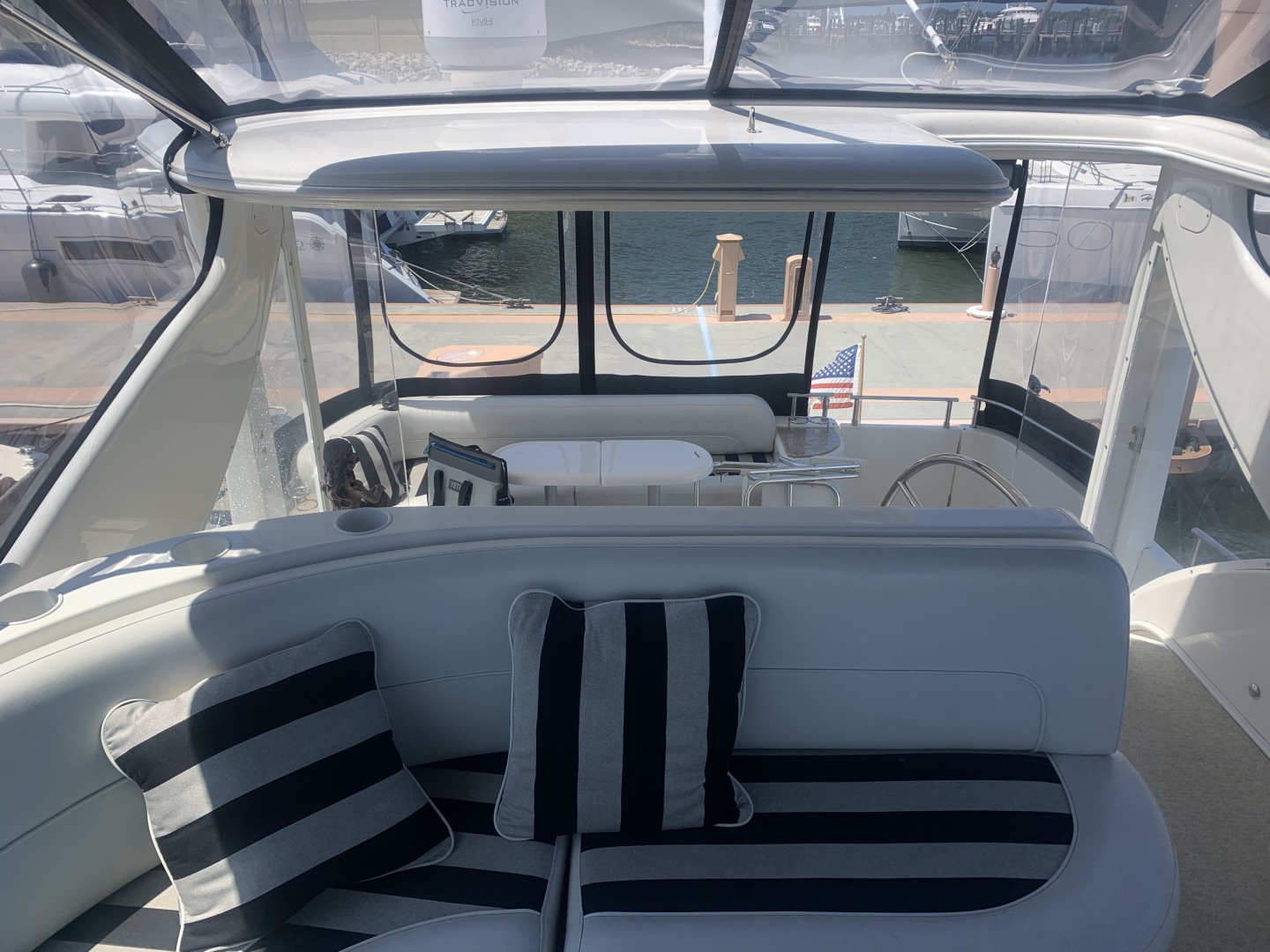 2007 Meridian 459 Motoryacht - Image 9