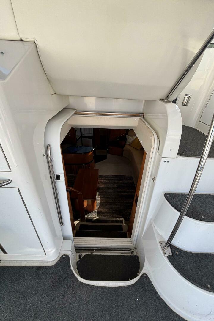 2001 Carver 396 Aft Cabin MY - Image 43