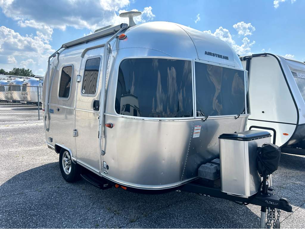 2025 AIRSTREAM BAMBI 16RB - Image 1