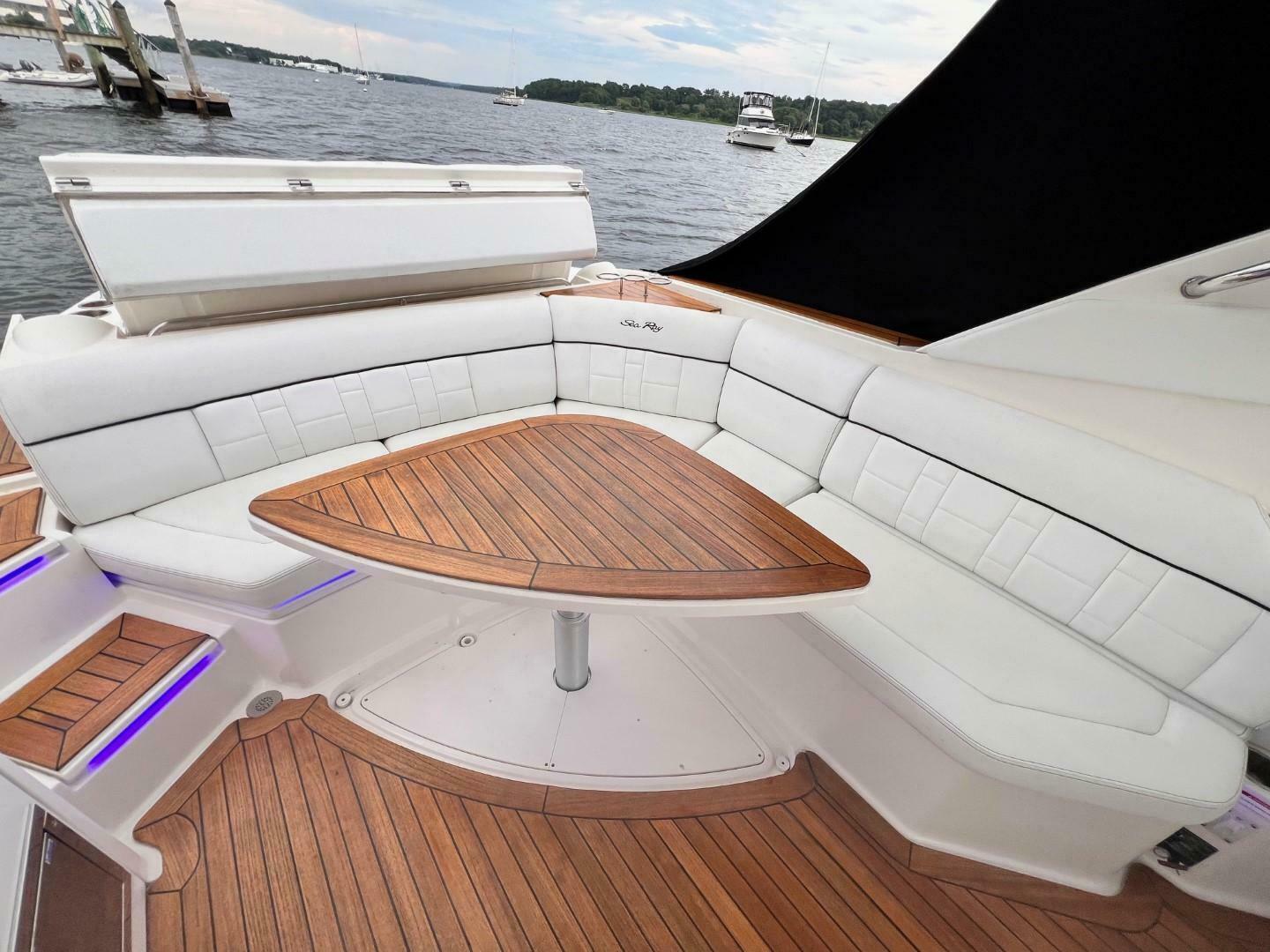 2014 Sea Ray SLX 350 - Image 7