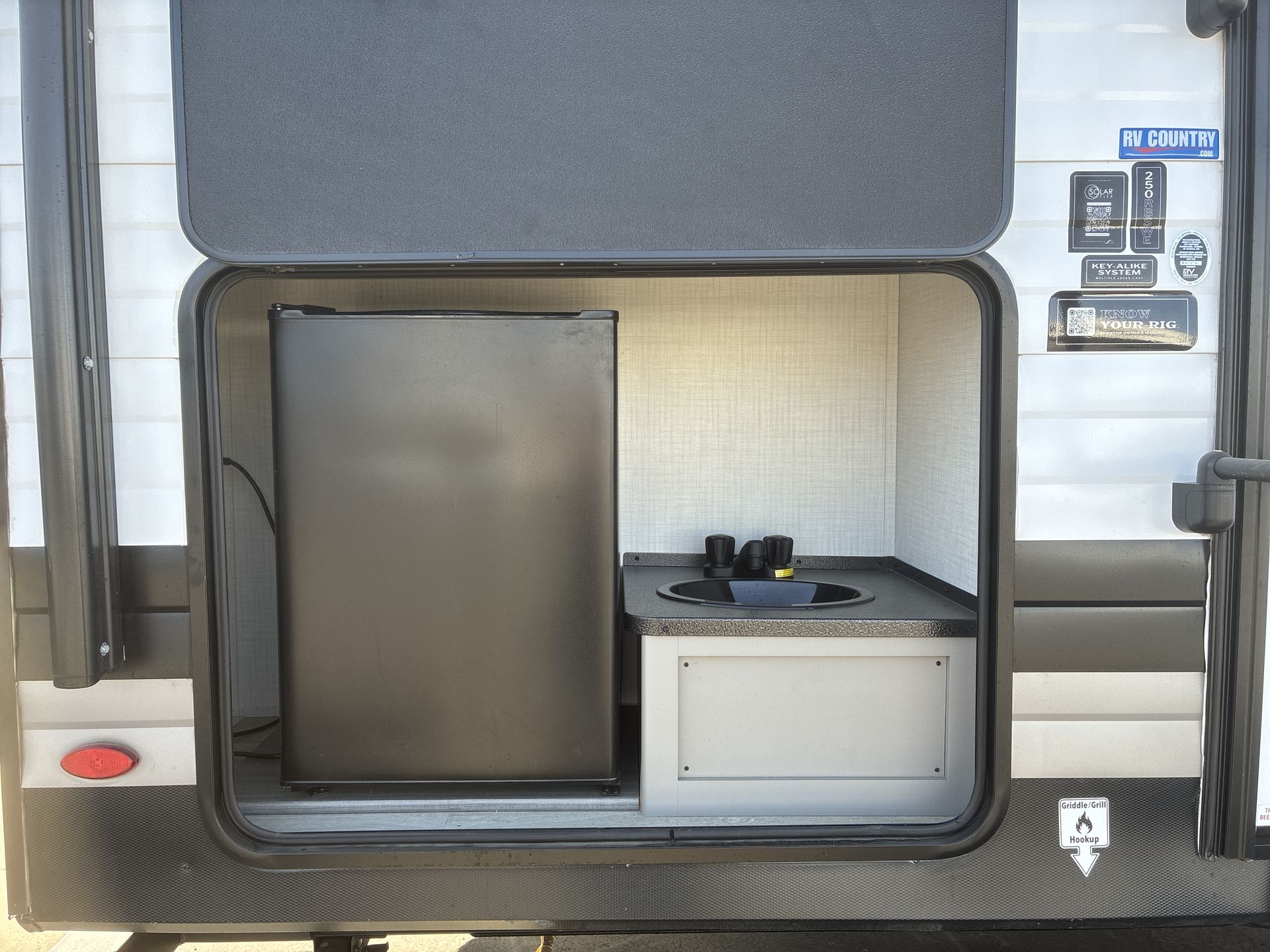 2027 Keystone Hideout 250RBSWE - Image 15