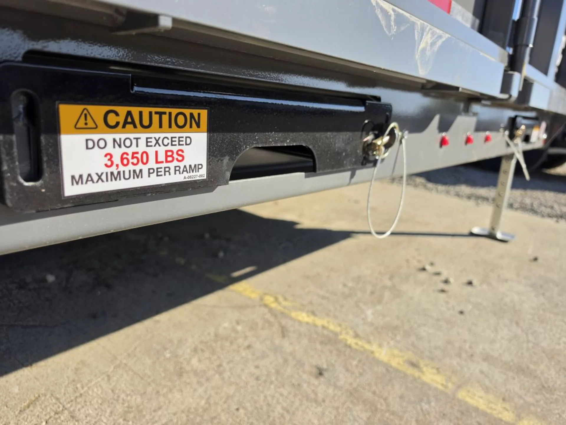 2027 DIAMOND C TRAILERS DIAMOND C LPT 207 HEAVY DUTY 14X82 32 SIDES PACESETTER - Image 8