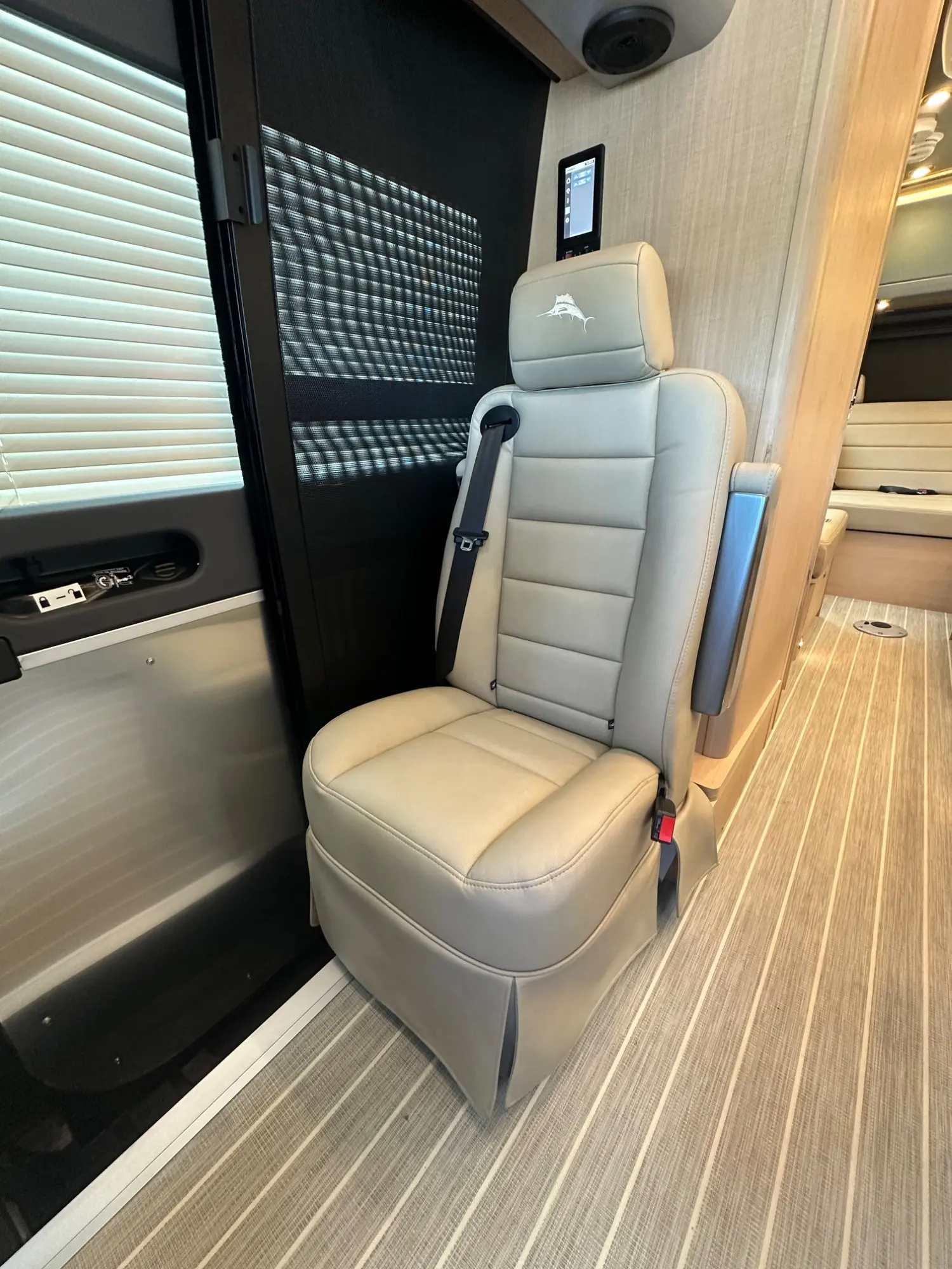 2027 Airstream Interstate 24GL Tommy Bahama - Image 15