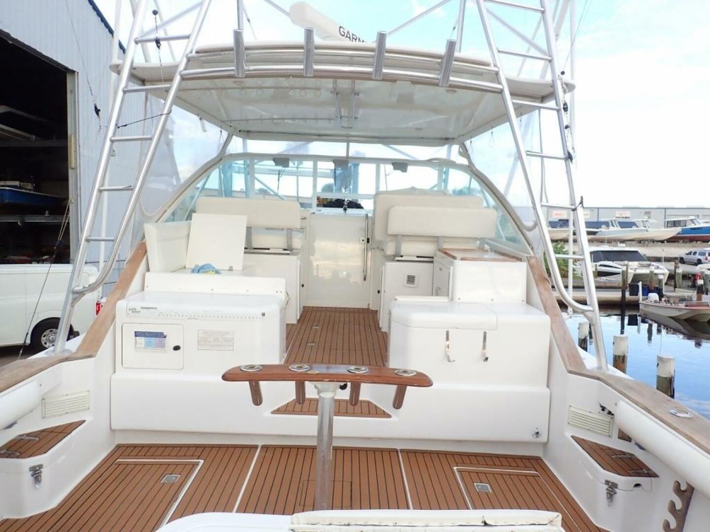 2000 Cabo 35 Express - Image 4
