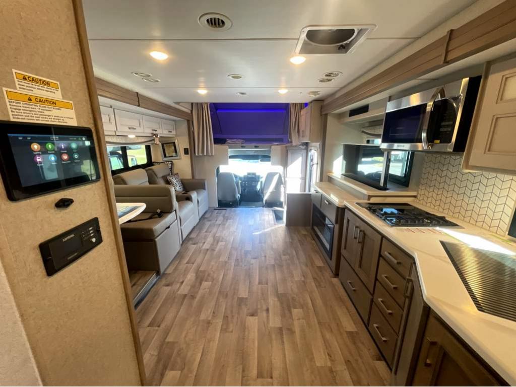 2026 THOR MOTOR COACH PASADENA 38DX - Image 34