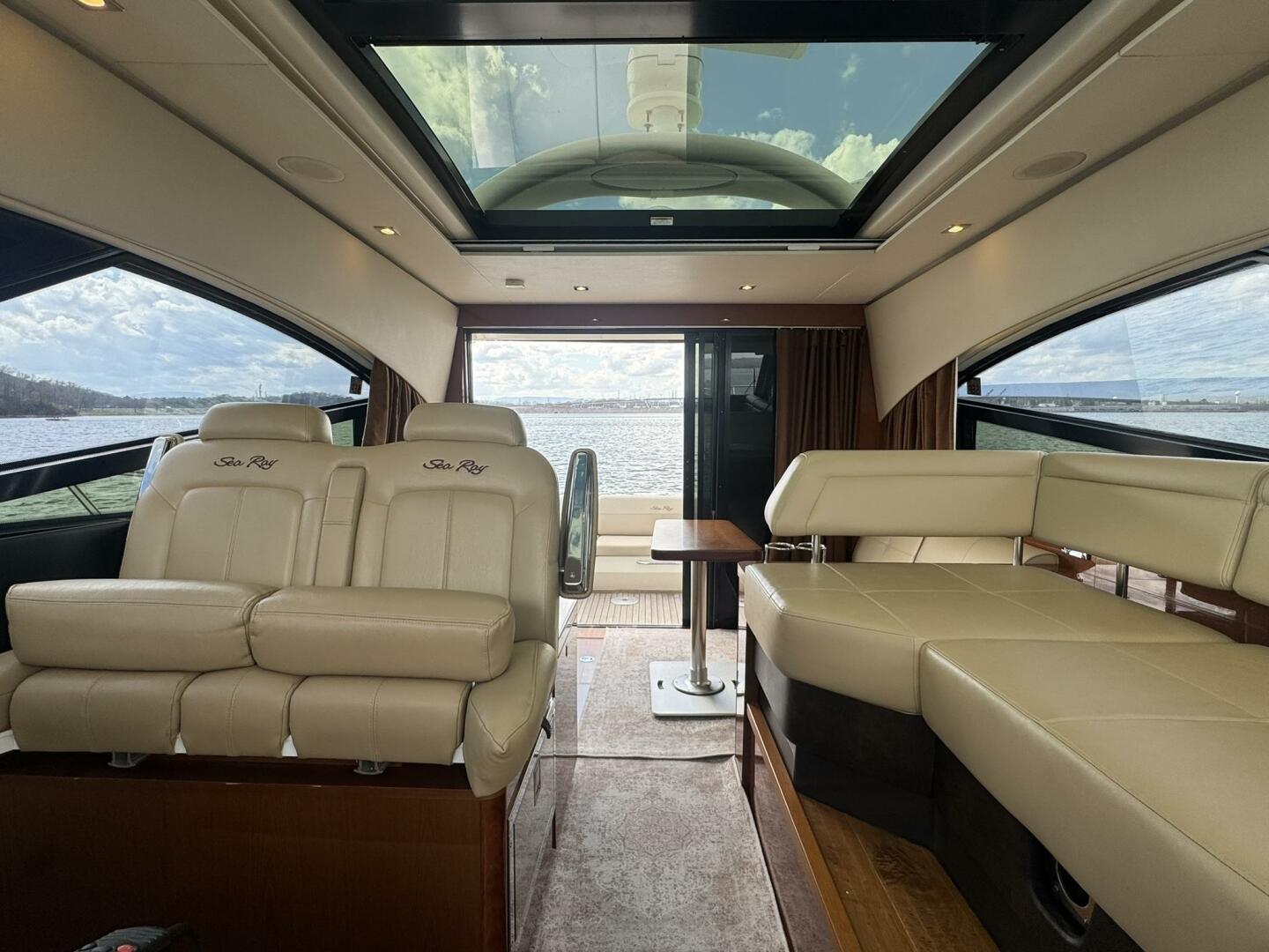 2015 Sea Ray - Image 15