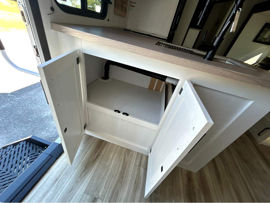 2027 VENTURE RV SIENNA 281VQB - Image 18