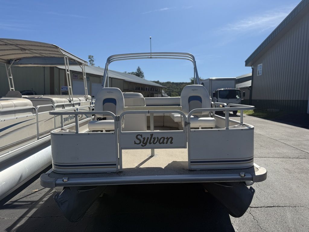 2002 Sylvan 16 E - Image 3