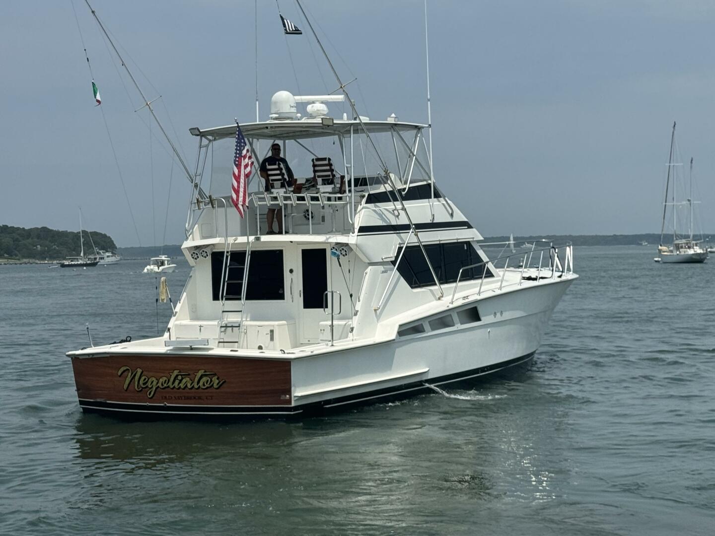 1994 Hatteras 54 Yacht - Image 5