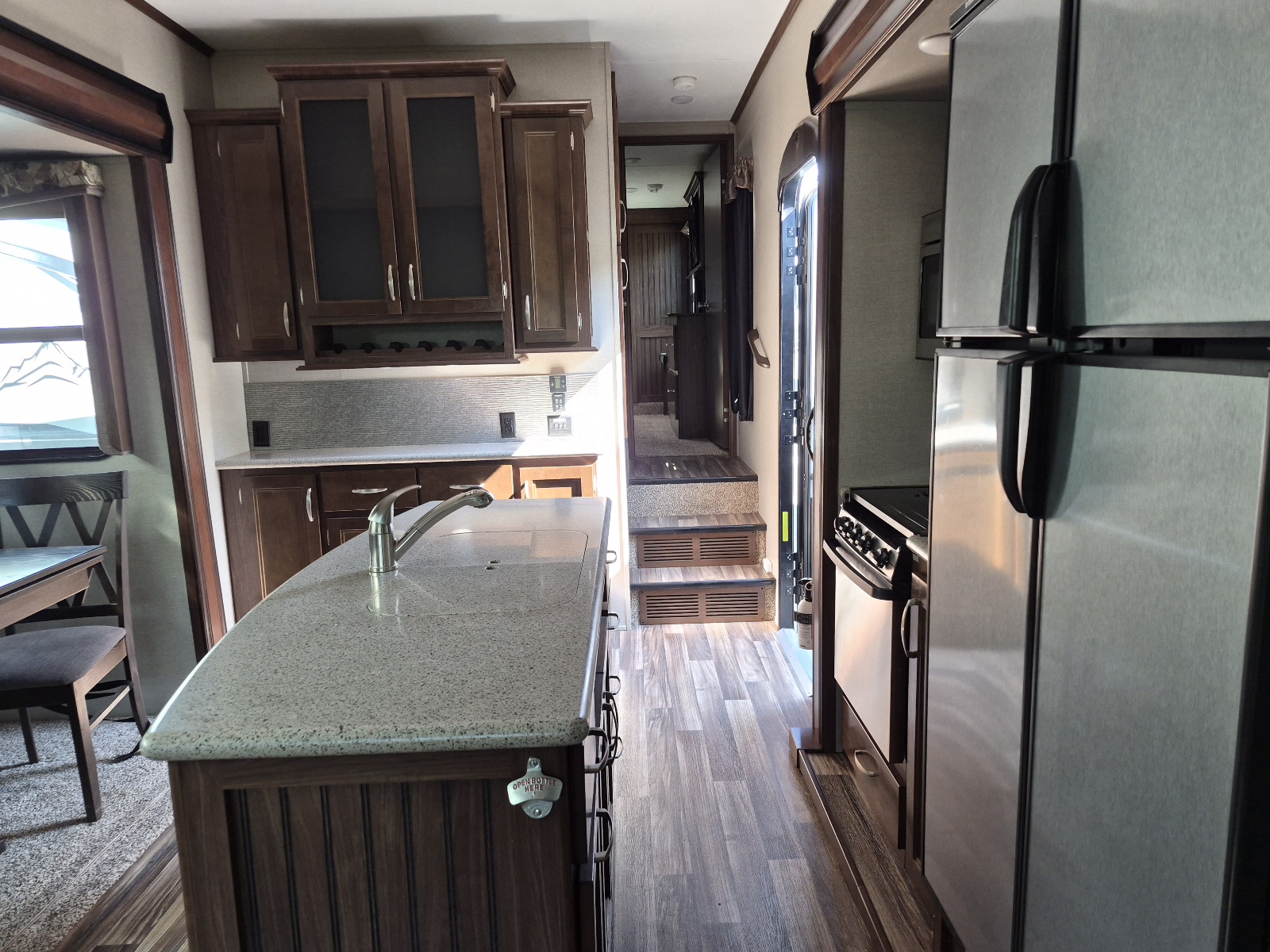 2017 Keystone Montana High Country 305RL - Image 6