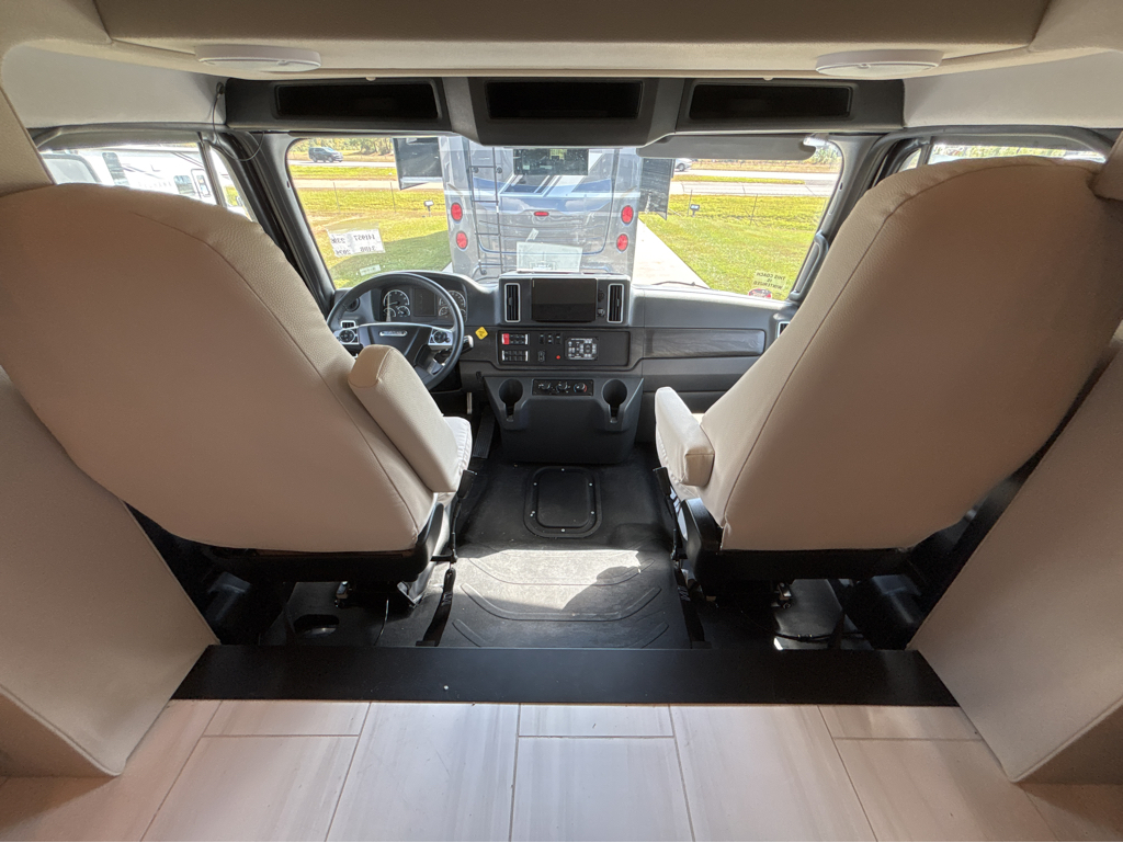 2026 TIFFIN ALLEGRO BAY 34 DB - Image 29