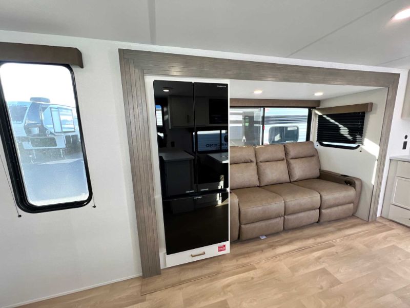 2026 Grand Design Transcend 285RKT - Image 11