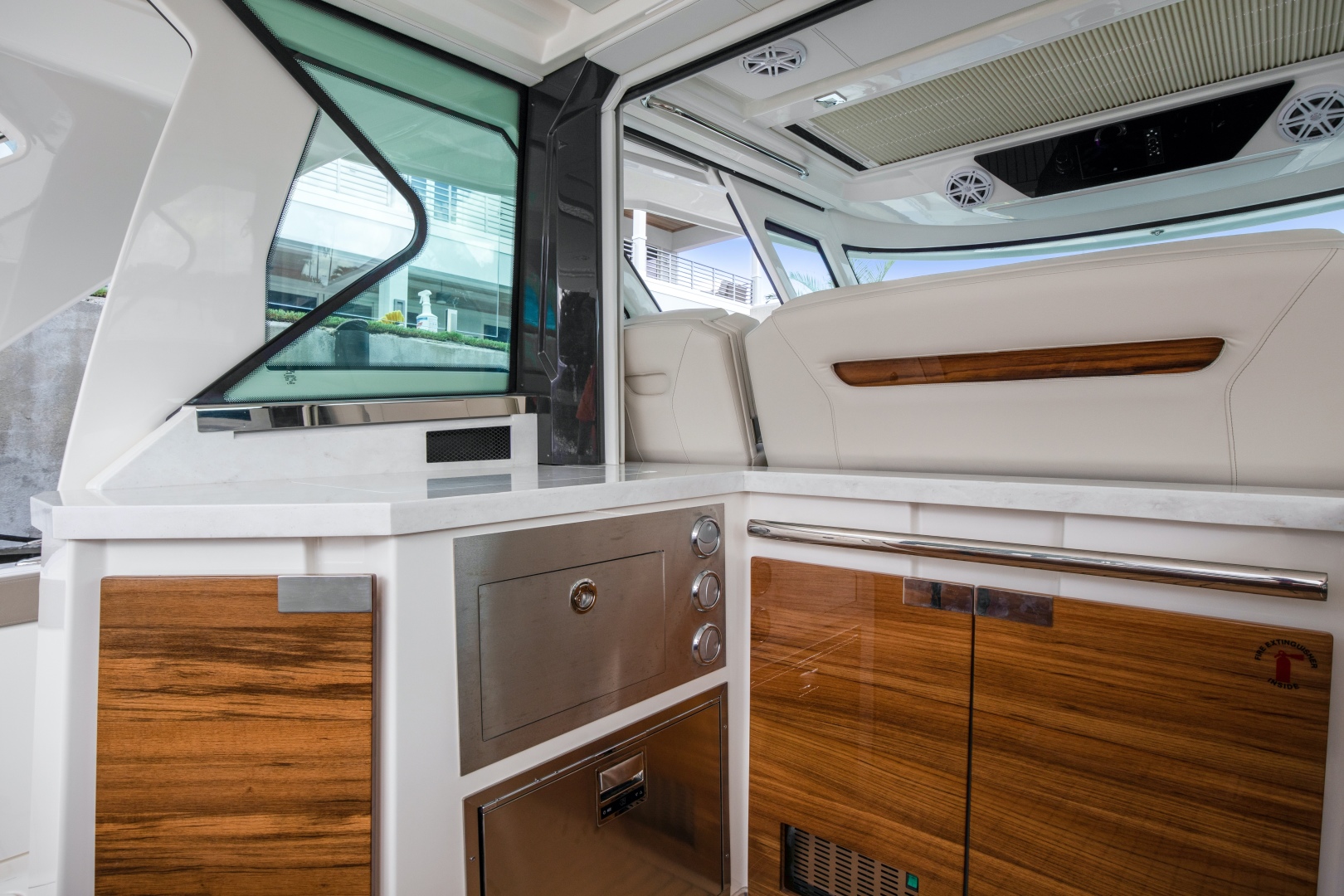 2022 Tiara Yachts - Image 16