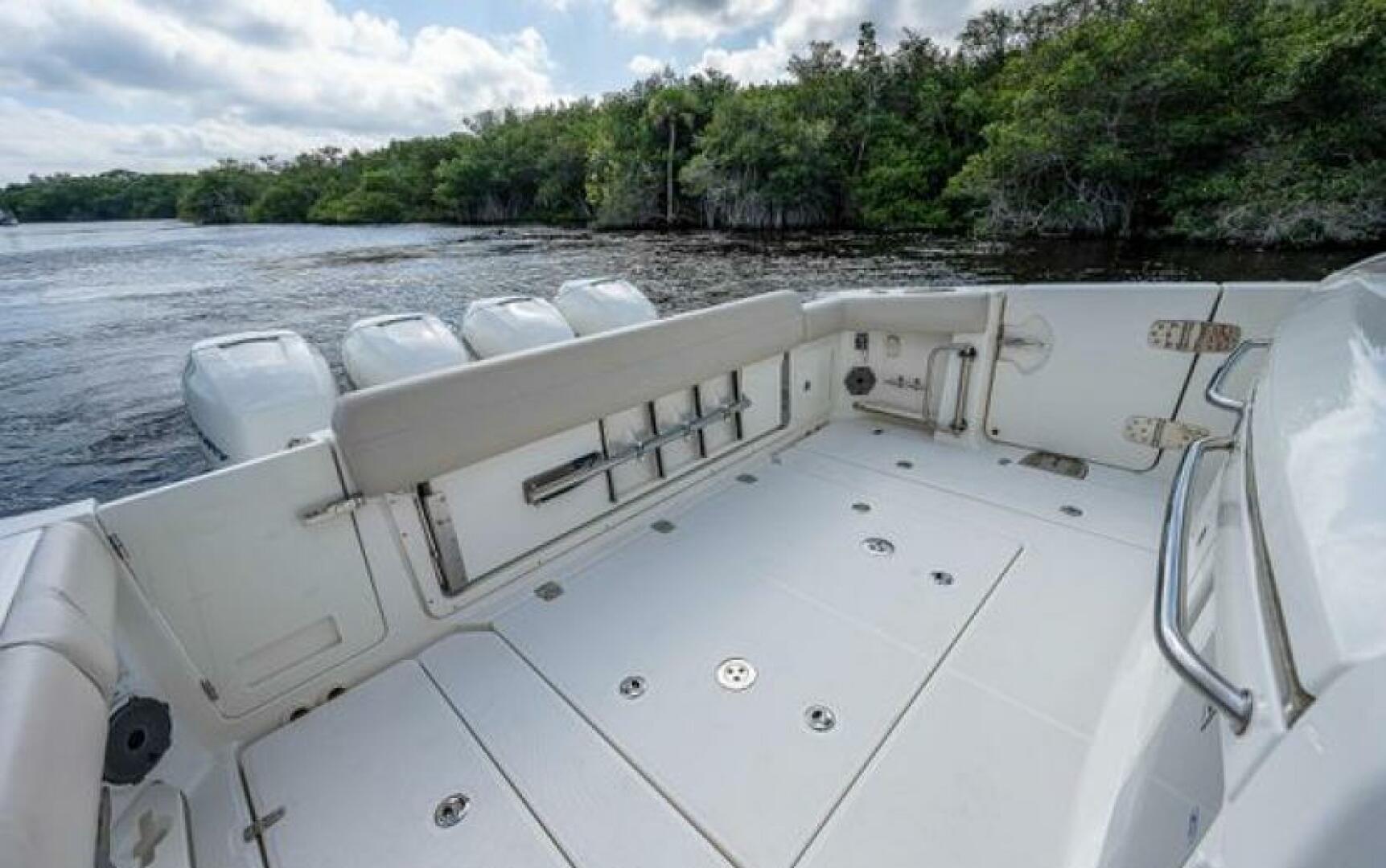 2020 Boston Whaler Outrage - Image 4