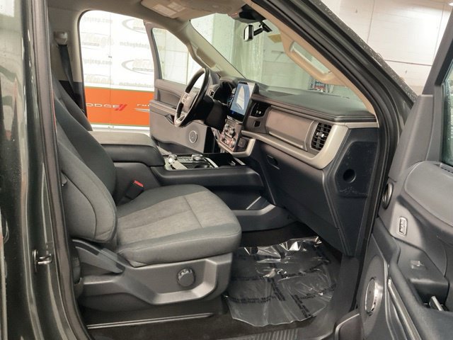 2022 Ford Expedition Utility 4D Limited 4WD V6 Turbo - Image 28