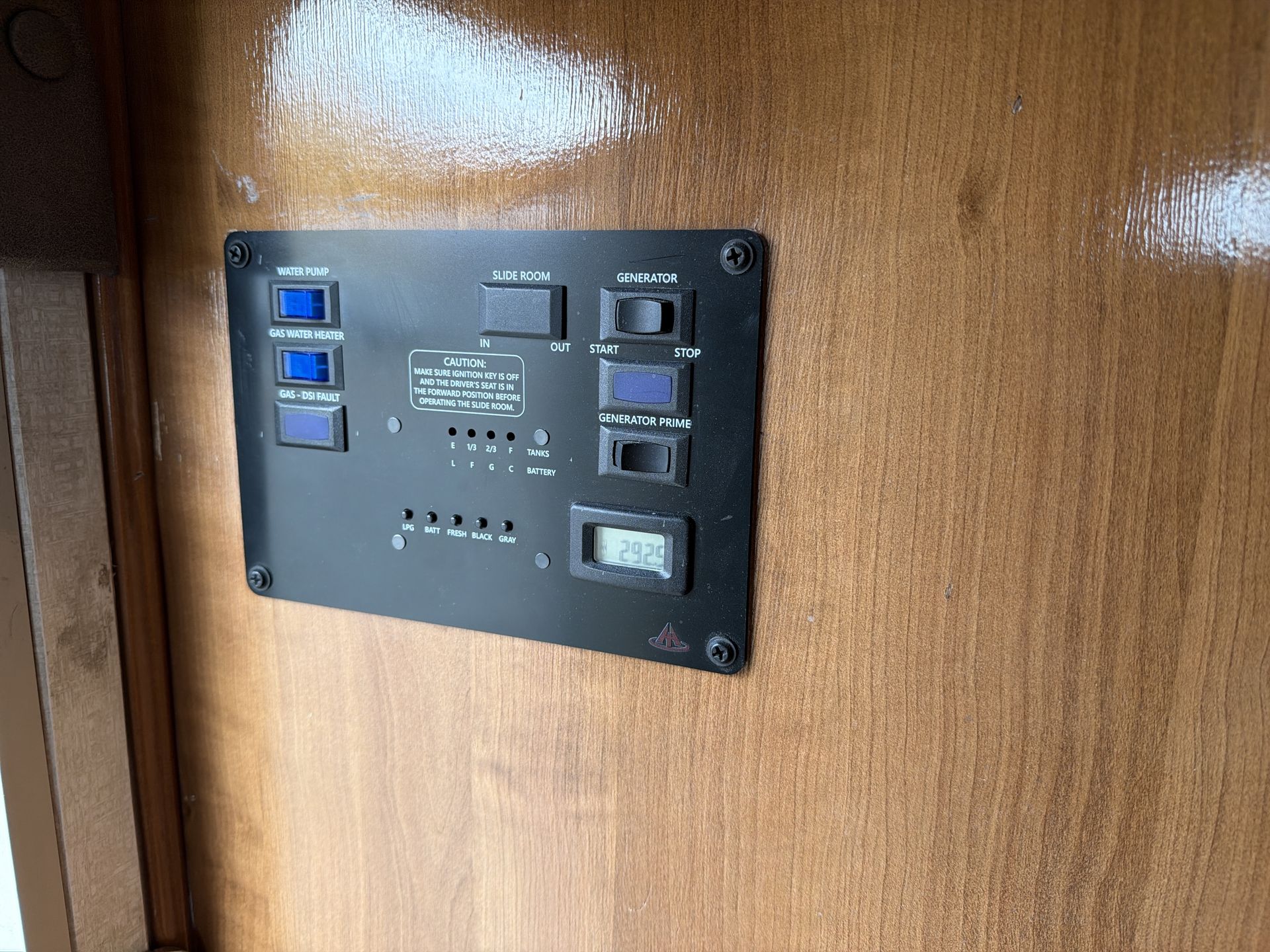 2019 Coachmen Leprechaun 230CB - Image 12