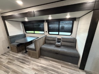 2024 JAYCO JAY FLIGHT SLX 261BHS - Image 6