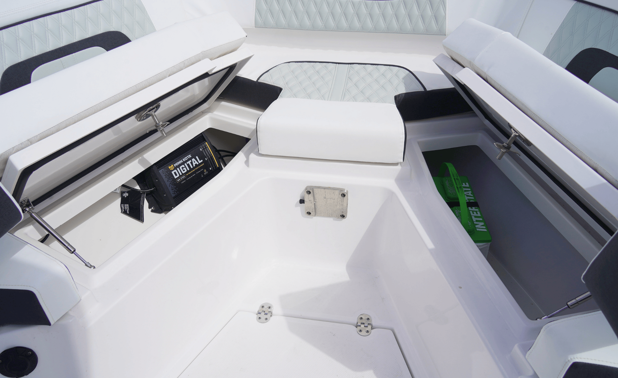 2025 Blackfin 272CC - Image 35