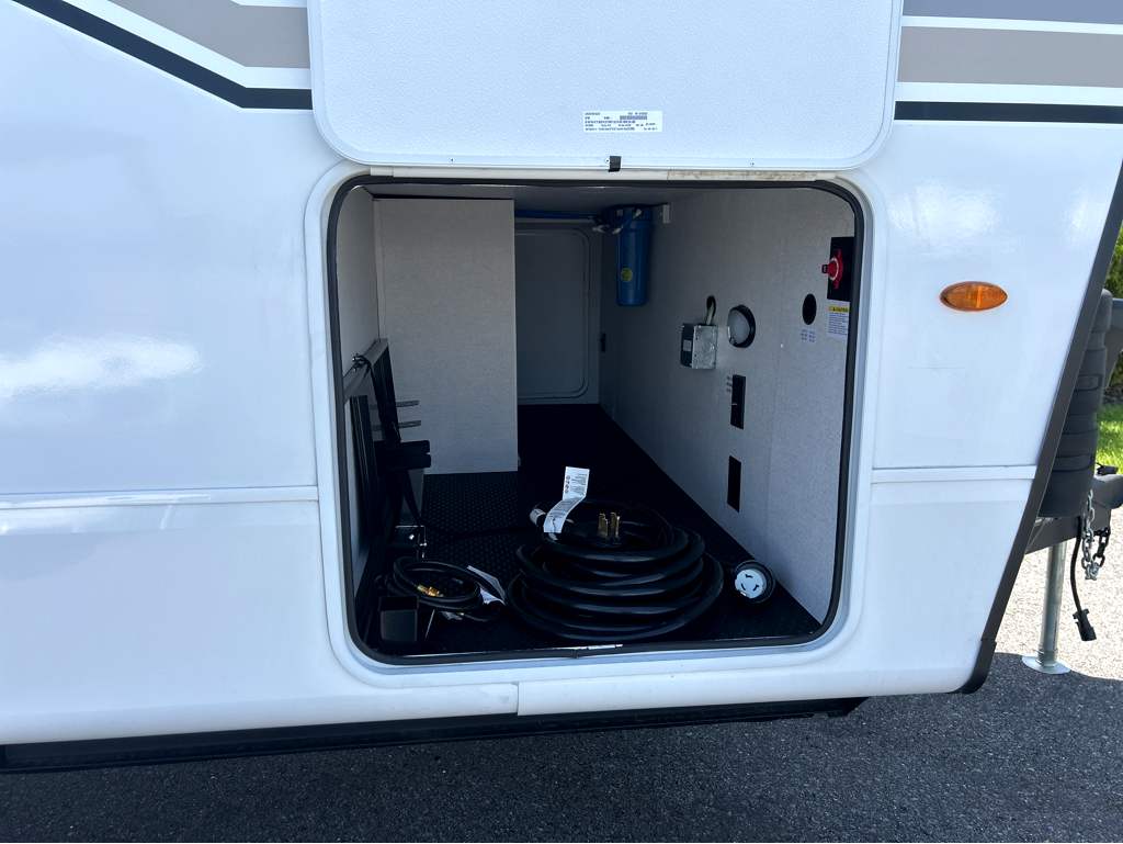 2027 JAYCO EAGLE 312BHOK - Image 6