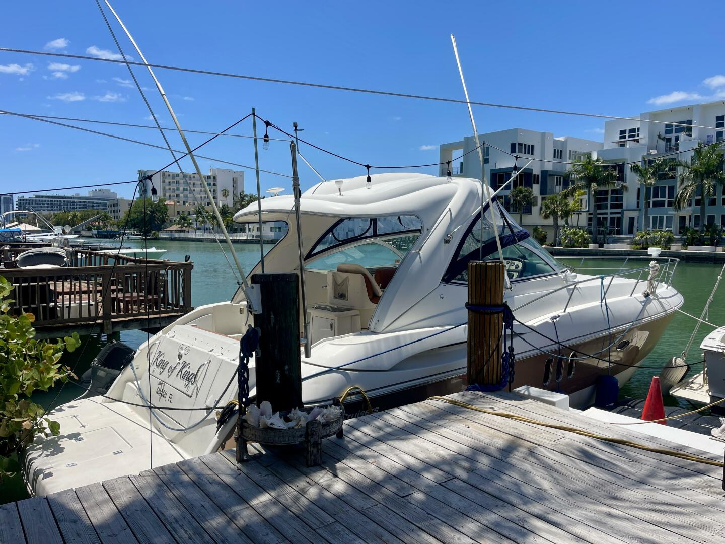 2006 Cruisers Yachts 420 Express - Image 7
