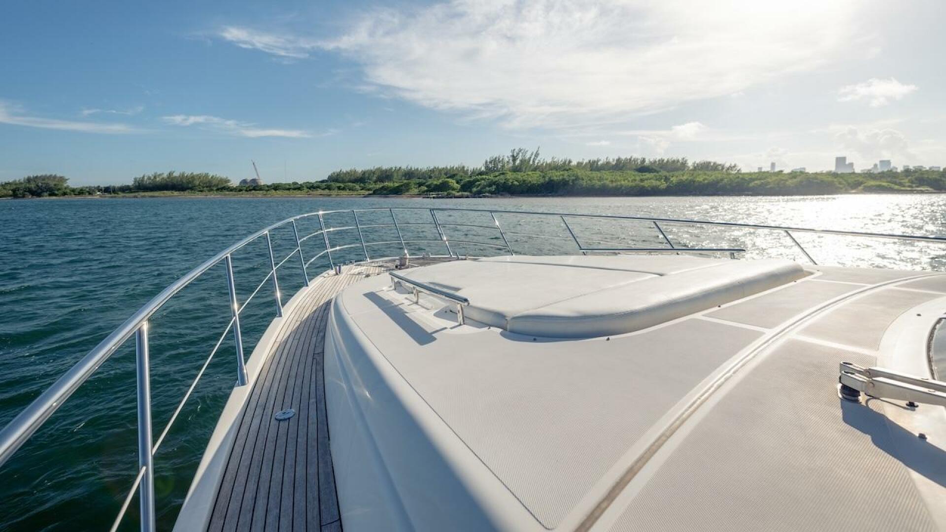 2012 Azimut Evolution - Image 23