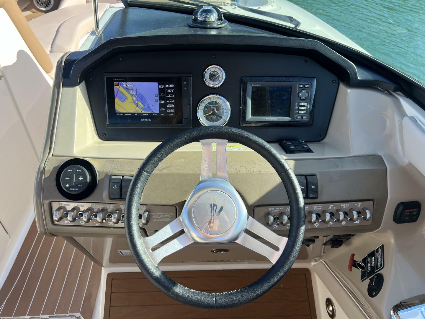 2012 Sea Ray 300 SLX - Image 18