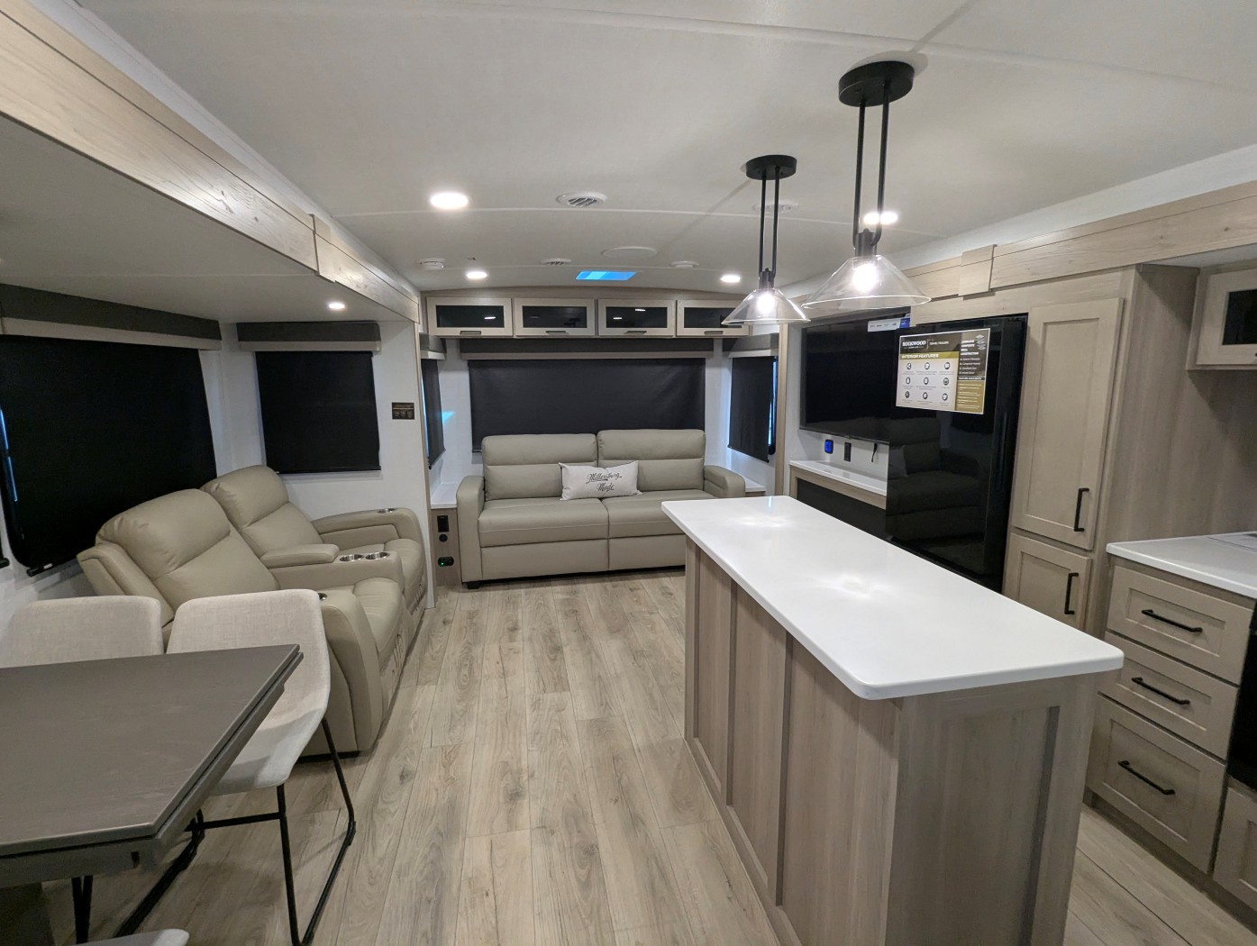 2026 Forest River Rockwood Ultra Lite 2906RL - Image 17